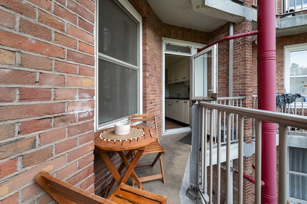 Medium property photo - Vincent van Goghstraat 198, 1072 DA Amsterdam